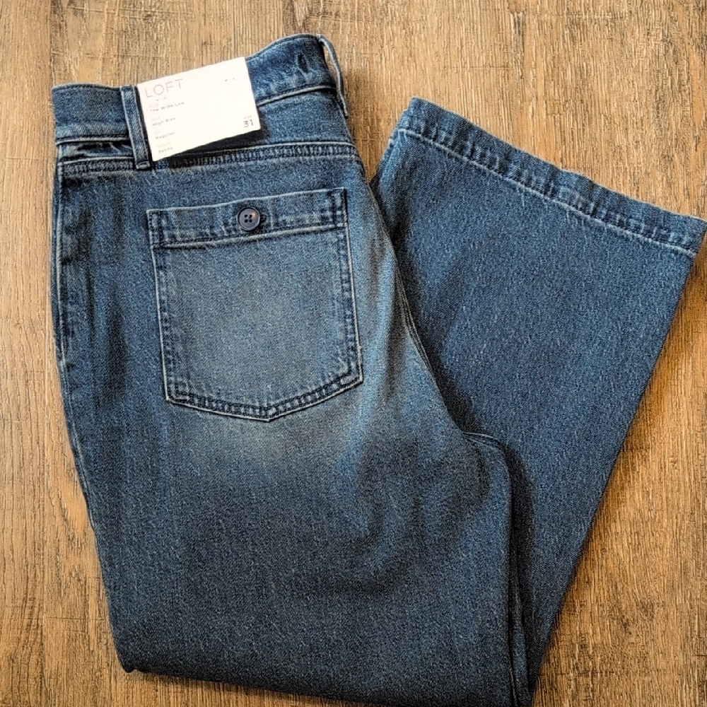 LOFT Petite 12 Wide Leg Jeans - Picture 2 of 9